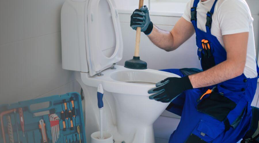 Local annual plumbing maintenance in Salamonia, IN